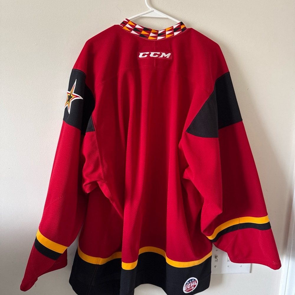 MEN’S CCM INDY FUEL ECHL AUTHENTIC HOCKEY GAME JERSEY SZ 52 - RED RARE - Picture 8 of 8